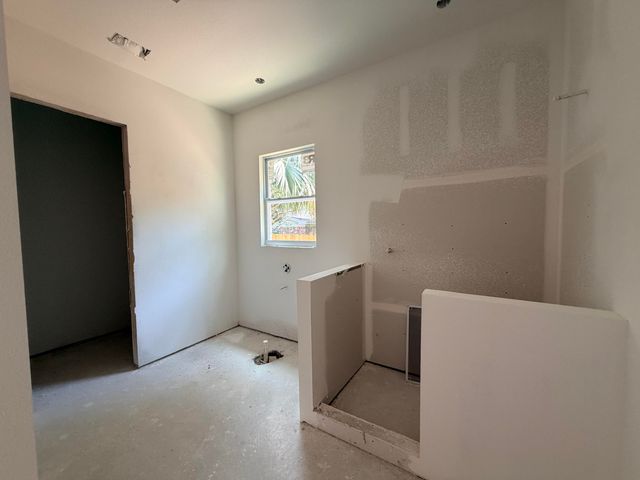 19 B Bayview Drive, Shalimar, FL 32579