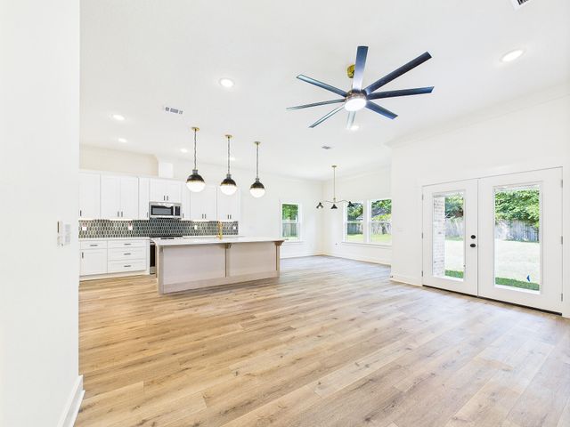 19 B Bayview Drive, Shalimar, FL 32579