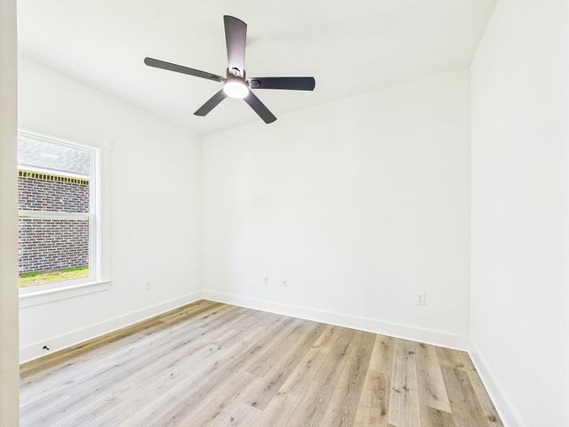 19 B Bayview Drive, Shalimar, FL 32579