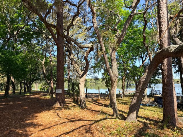 19 B Bayview Drive, Shalimar, FL 32579