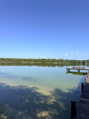 19 B Bayview Drive, Shalimar, FL 32579
