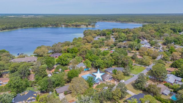 19 B Bayview Drive, Shalimar, FL 32579