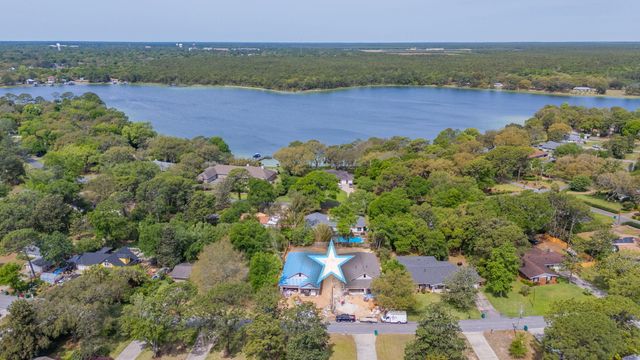 19 B Bayview Drive, Shalimar, FL 32579