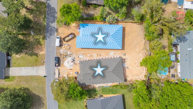 19 B Bayview Drive, Shalimar, FL 32579