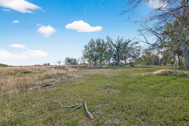 19838 Nordt Road, Damon, TX 77430