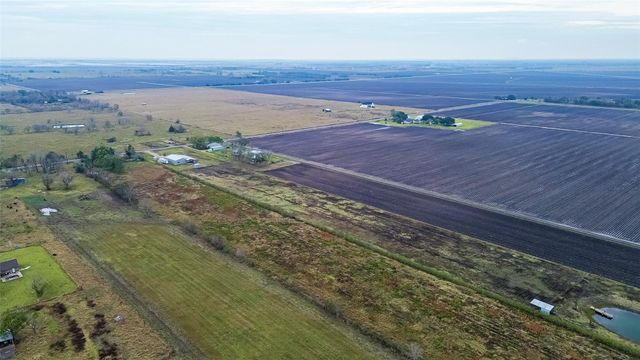 19838 Nordt Road, Damon, TX 77430