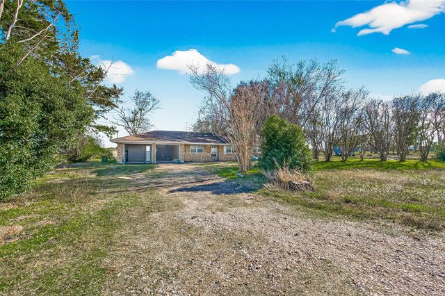 19838 Nordt Road, Damon, TX 77430