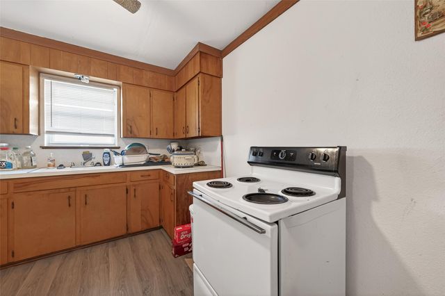 19838 Nordt Road, Damon, TX 77430