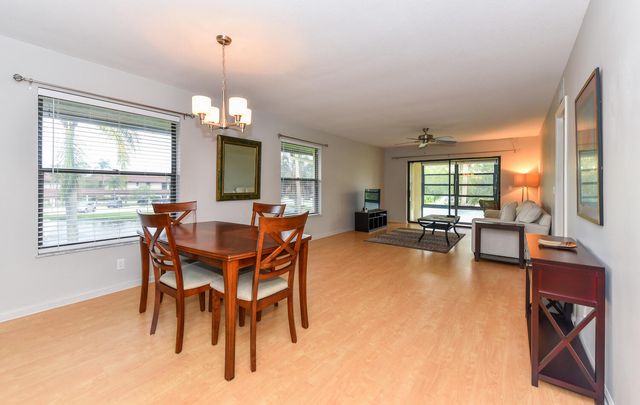 390 SW South River Drive 202, Stuart, FL 34997