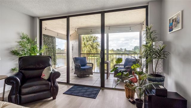 16325 Golf Club Road 303, Weston, FL 33326