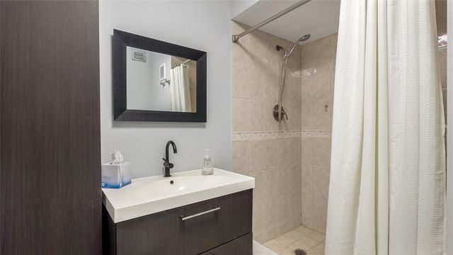 16325 Golf Club Road 303, Weston, FL 33326