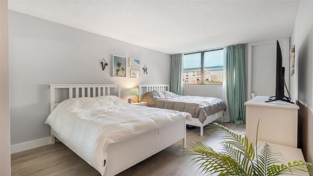 16325 Golf Club Road 303, Weston, FL 33326