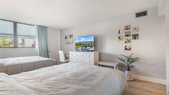 16325 Golf Club Road 303, Weston, FL 33326