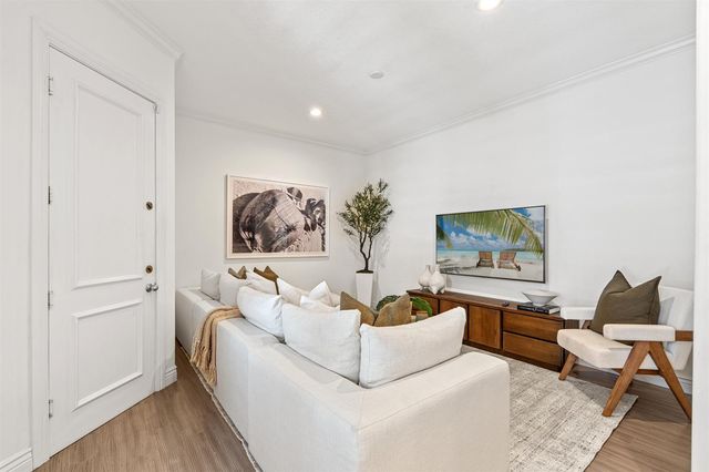 1027 Coralina Lane, Delray Beach, FL 33483