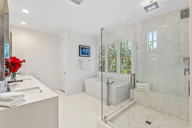 1027 Coralina Lane, Delray Beach, FL 33483