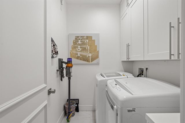 1027 Coralina Lane, Delray Beach, FL 33483