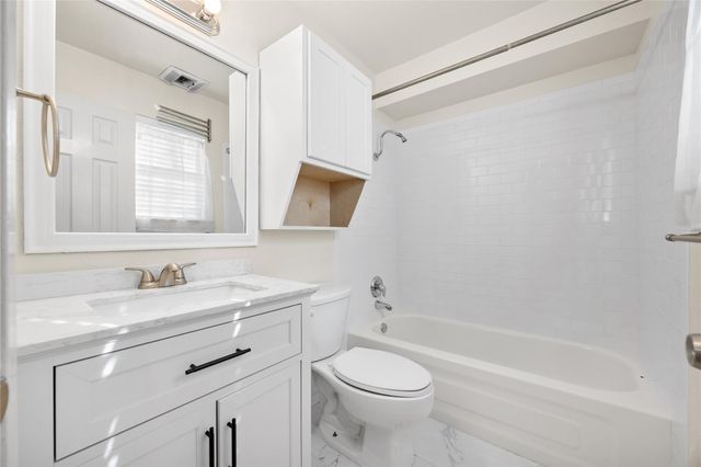 1110 W 22nd ST 2, Austin, TX 78705