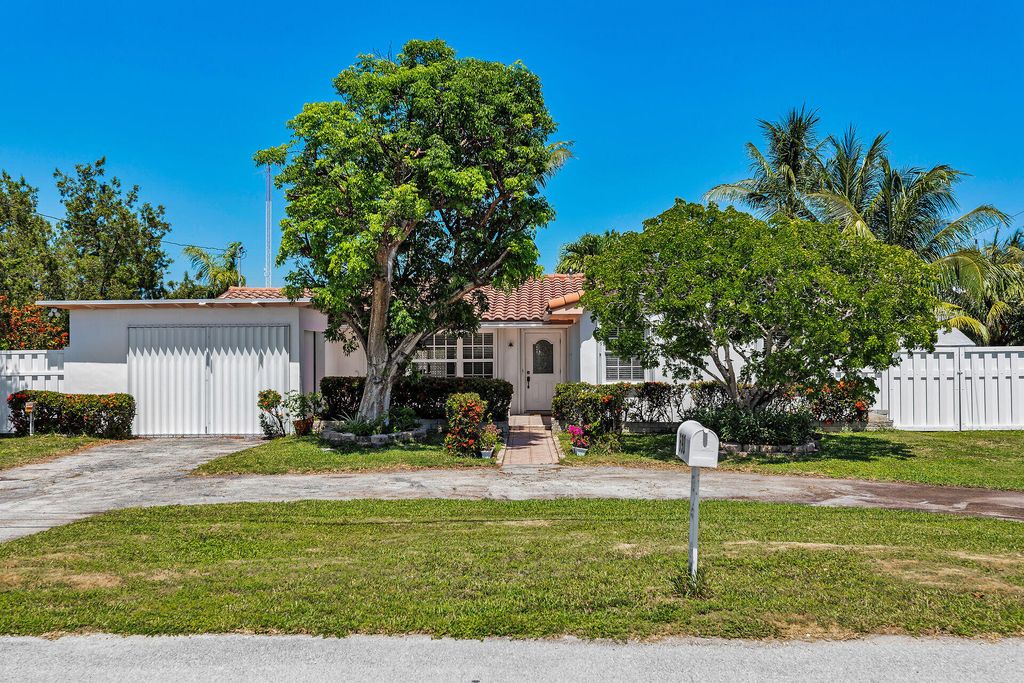 690 79Th Street Ocean, Marathon, FL 33050