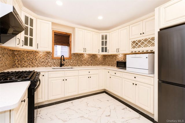 2027 E 35th Street, Brooklyn, NY 11234