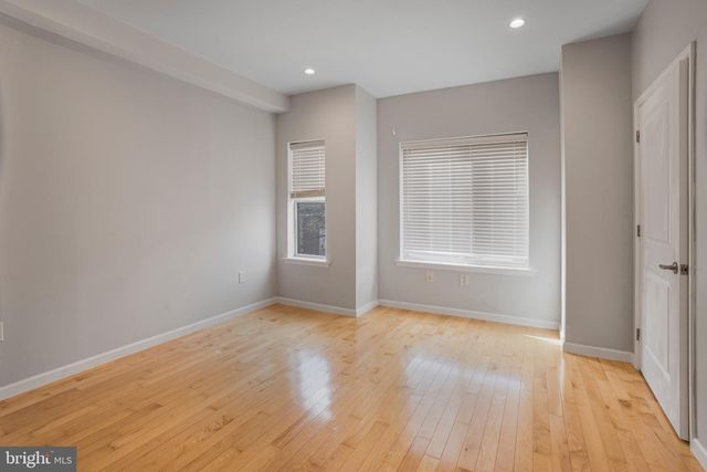 657 N 12TH ST, Philadelphia, PA 19123