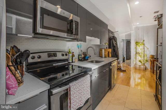 657 N 12TH ST, Philadelphia, PA 19123