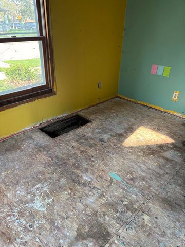 703 W Garfield Avenue, Elkhart, IN 46516