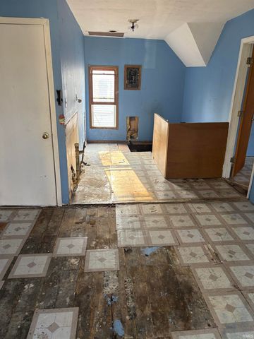 703 W Garfield Avenue, Elkhart, IN 46516