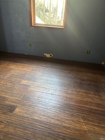 703 W Garfield Avenue, Elkhart, IN 46516