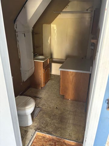 703 W Garfield Avenue, Elkhart, IN 46516
