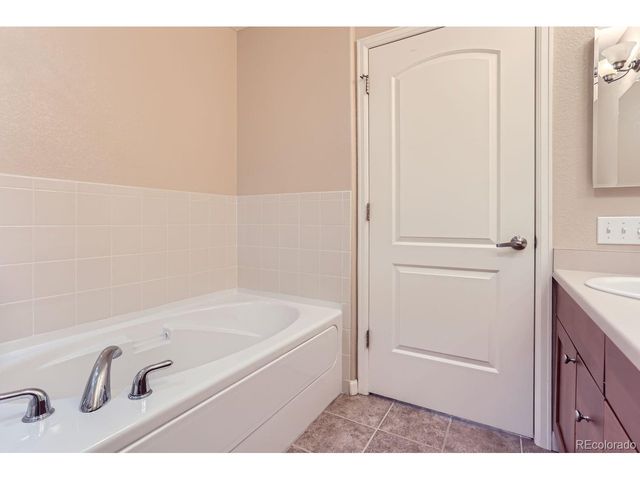 8555 Gold Peak Dr F, Highlands Ranch, CO 80130