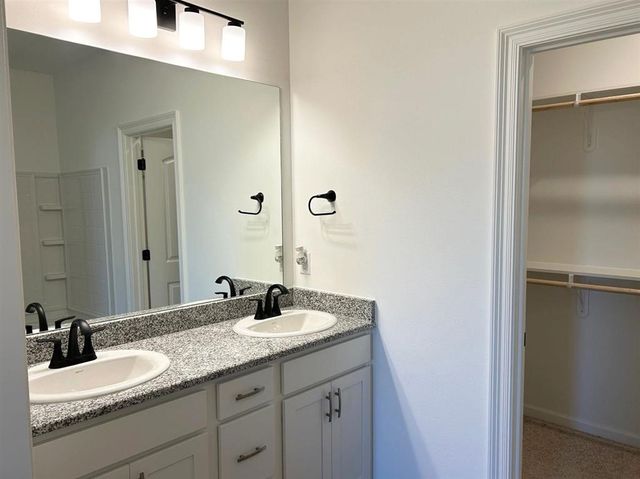 128 CHANDLER Lane, Sulphur, LA 70665