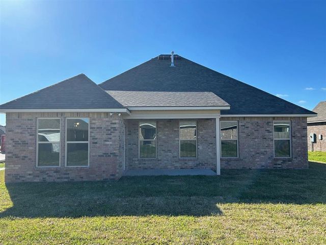 128 CHANDLER Lane, Sulphur, LA 70665