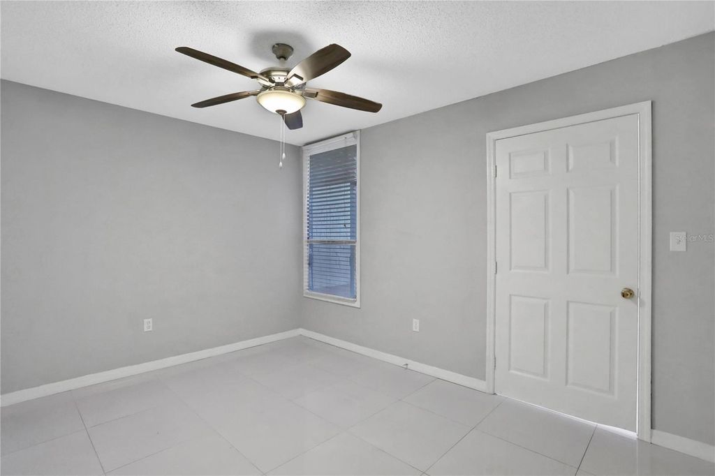Image 15 of property listing at 540 ORANGE DRIVE 13, Altamonte Springs, FL 32701
