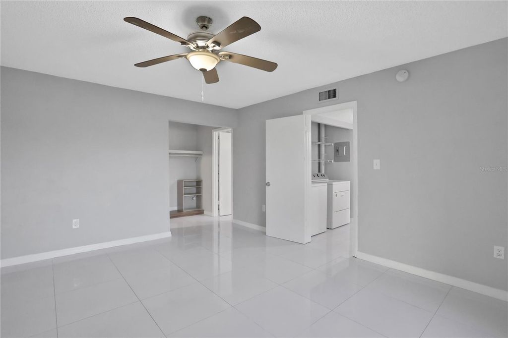Image 16 of property listing at 540 ORANGE DRIVE 13, Altamonte Springs, FL 32701