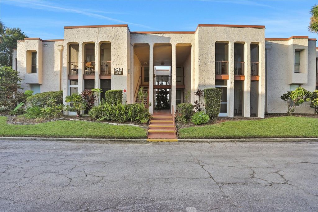 Image 19 of property listing at 540 ORANGE DRIVE 13, Altamonte Springs, FL 32701