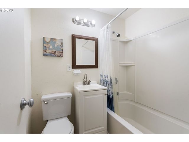 821 Ne 108TH Ave, Vancouver, WA 98664