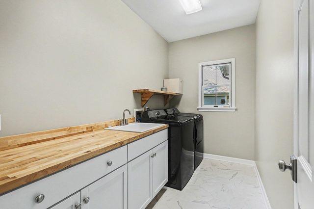 16012 Baird Drive, Spring Lake Twp, MI 49456