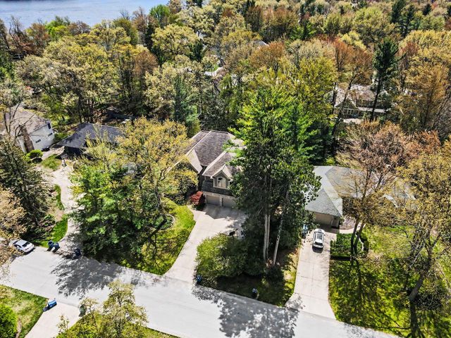 16012 Baird Drive, Spring Lake Twp, MI 49456