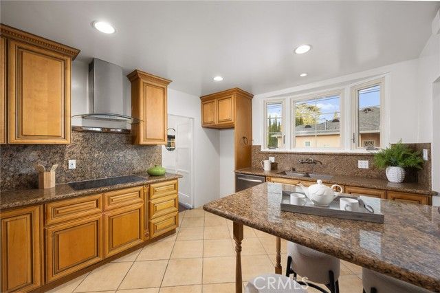 120 W Longden Avenue, Arcadia, CA 91007