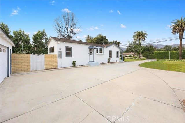 120 W Longden Avenue, Arcadia, CA 91007