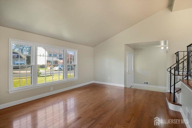 4 Visco Drive, Edison, NJ 08820