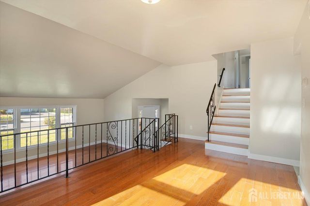 4 Visco Drive, Edison, NJ 08820