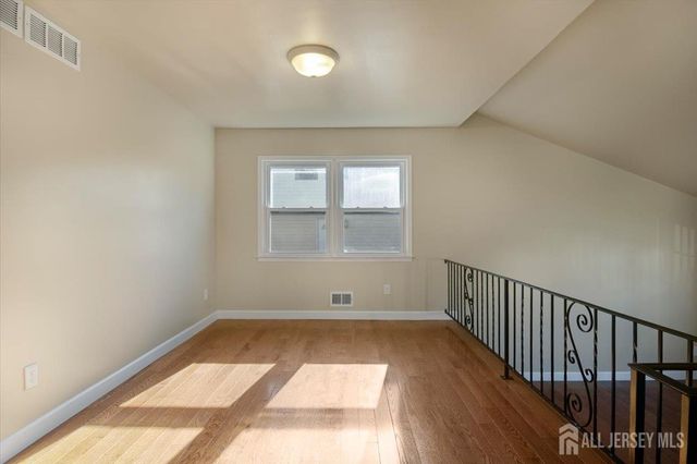 4 Visco Drive, Edison, NJ 08820