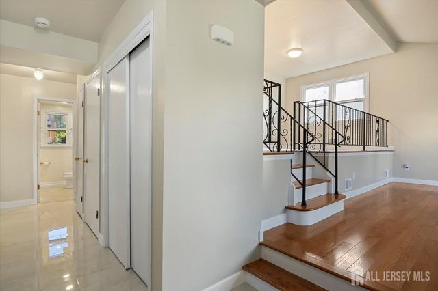 4 Visco Drive, Edison, NJ 08820