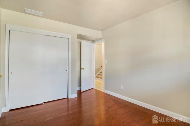 4 Visco Drive, Edison, NJ 08820