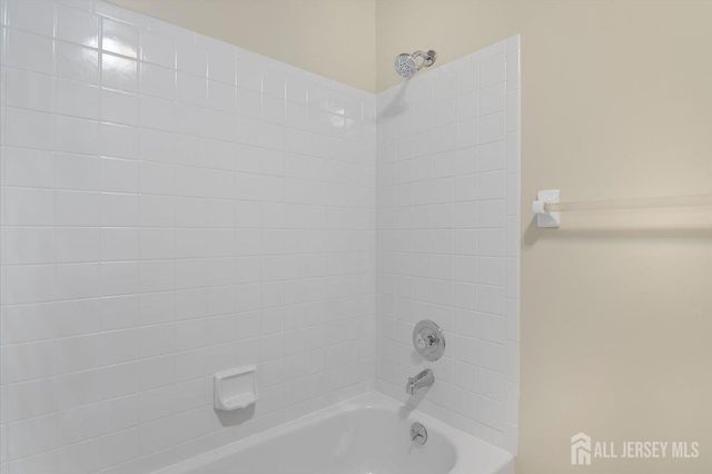 4 Visco Drive, Edison, NJ 08820