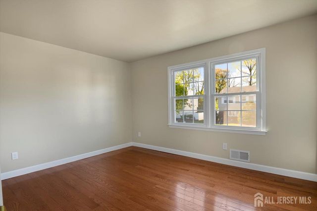 4 Visco Drive, Edison, NJ 08820