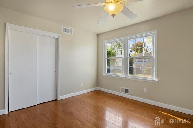 4 Visco Drive, Edison, NJ 08820