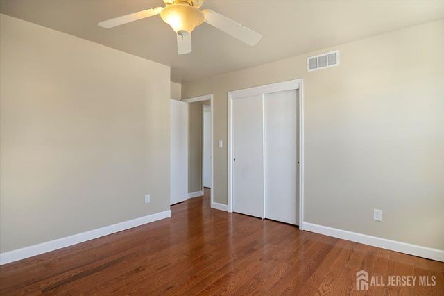 4 Visco Drive, Edison, NJ 08820