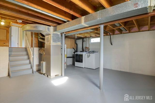 4 Visco Drive, Edison, NJ 08820